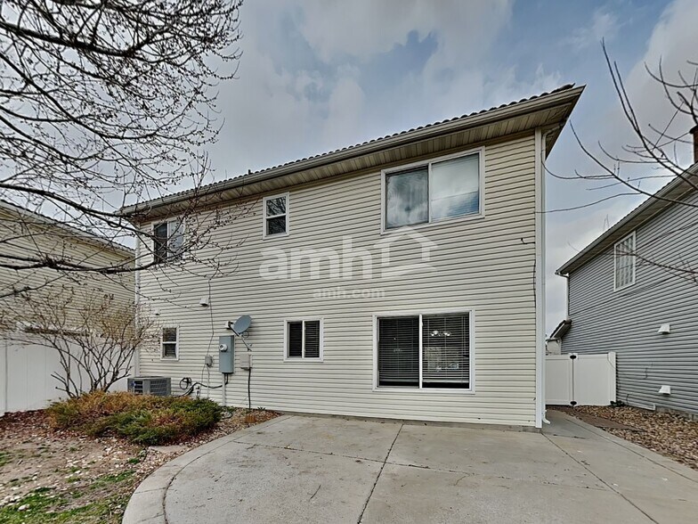 Building Photo - 19672 E 49th Ave