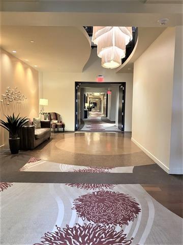 Building Photo - 2600 W 7th St