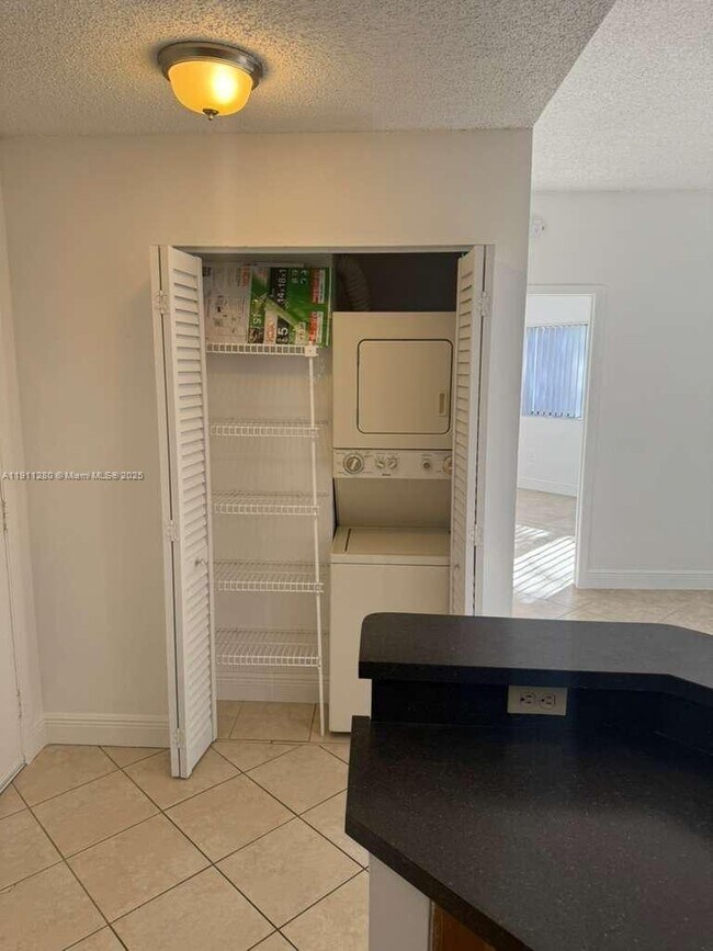 Building Photo - 2445 SW 18th Terrace