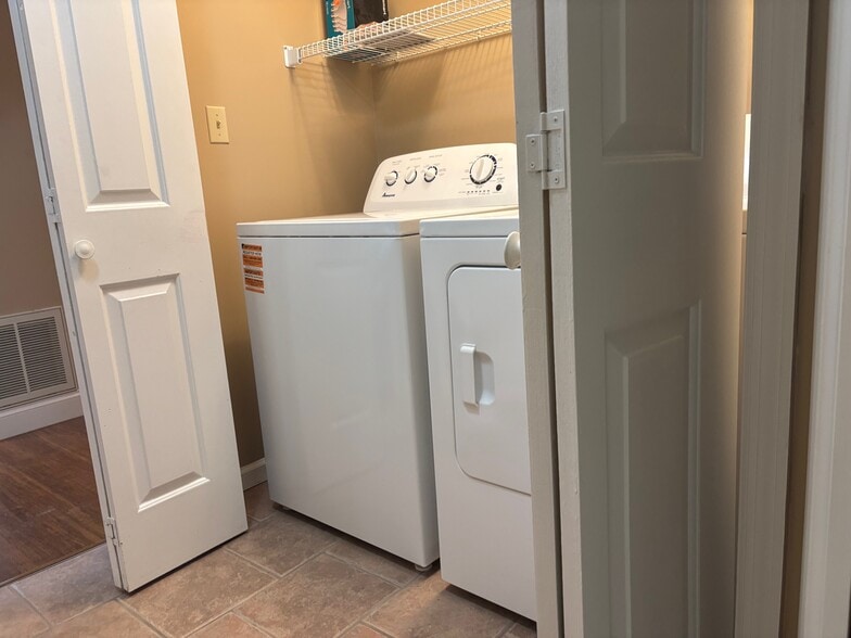 Building Photo - 1353 Monteverdi Ct