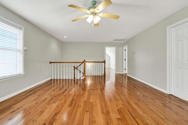 Building Photo - 3064 Igou Crossing Dr