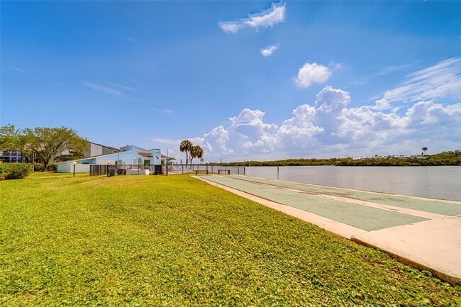 Building Photo - 1 Windrush Blvd