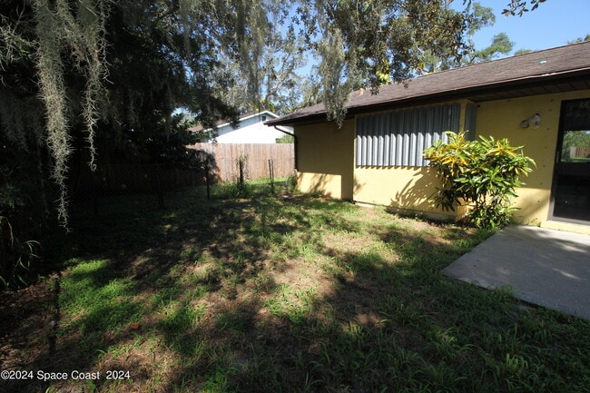 Building Photo - 2168 Tarrytown Ln NE