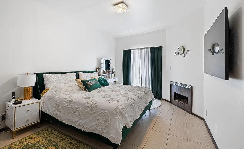 Building Photo - 1717 Malcolm Ave