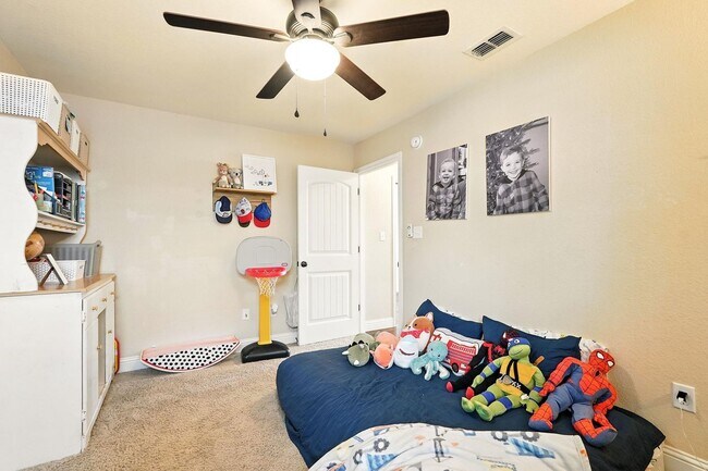 Building Photo - 7625 Tuscany Dr