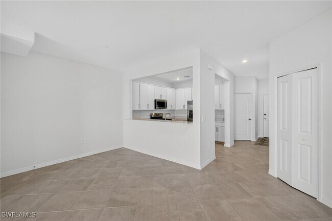 Building Photo - 14995 White Pearl Rd