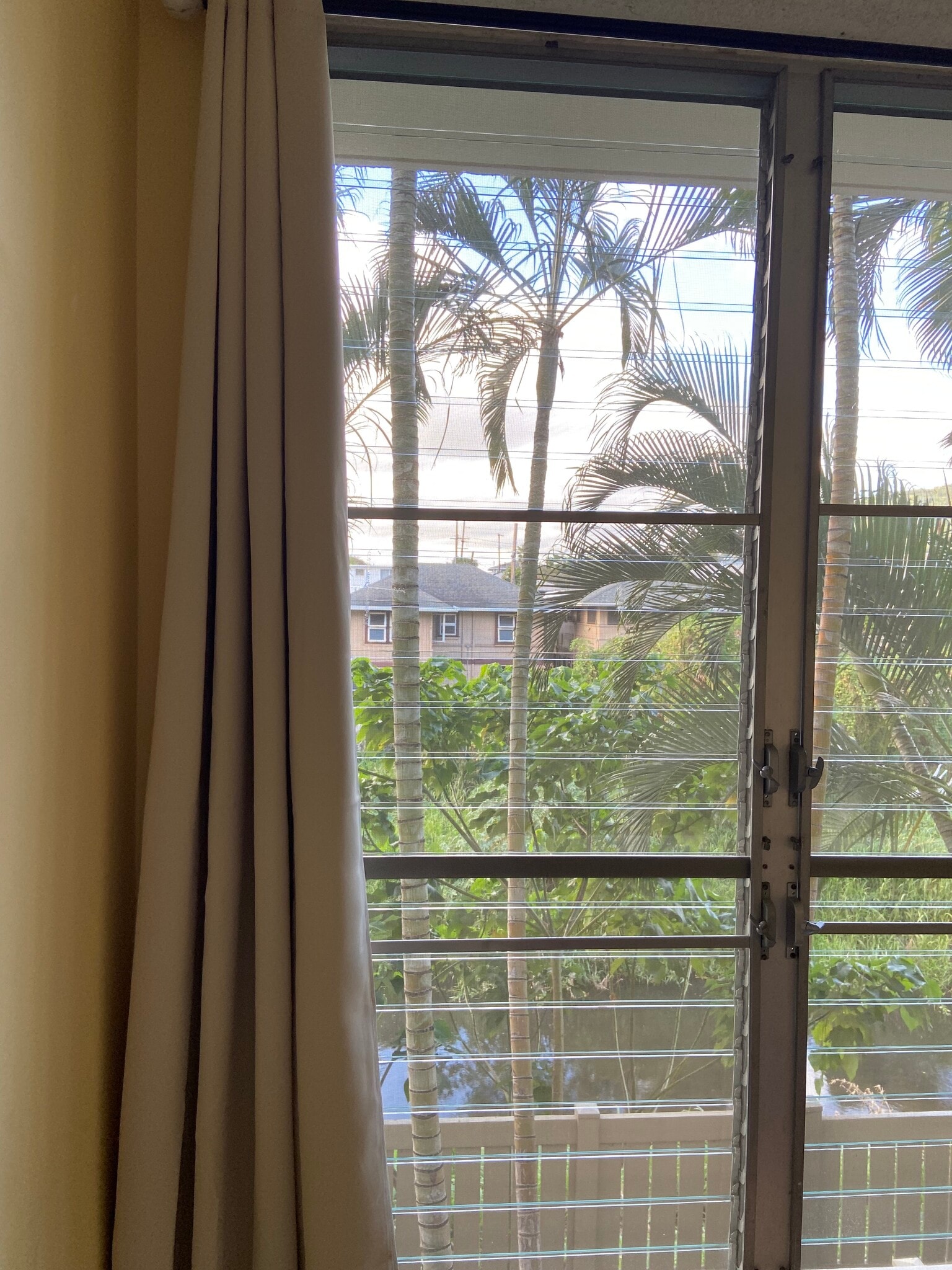 Building Photo - 2845 Waialae Ave