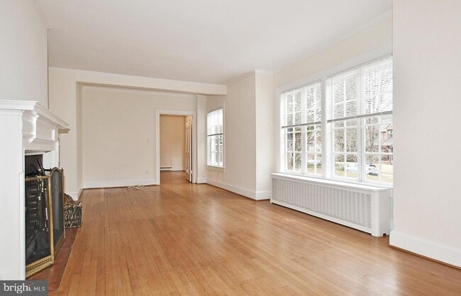 Building Photo - 4509 Ellicott St NW