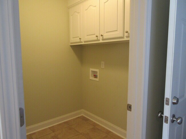 Building Photo - Beech Creek-Close to Shaw AFB