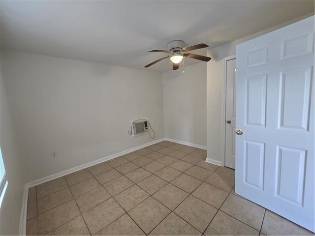 Building Photo - 602 5th Ave