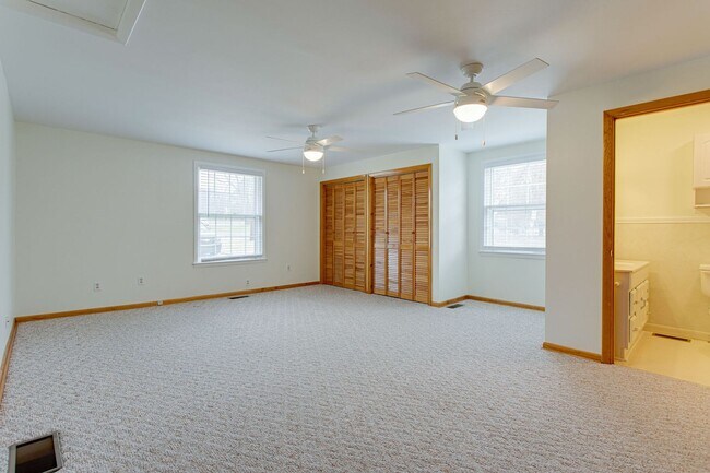 Building Photo - 171 McCall St