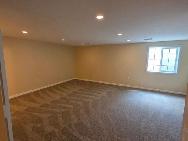 Building Photo - Wiltree Court-269
