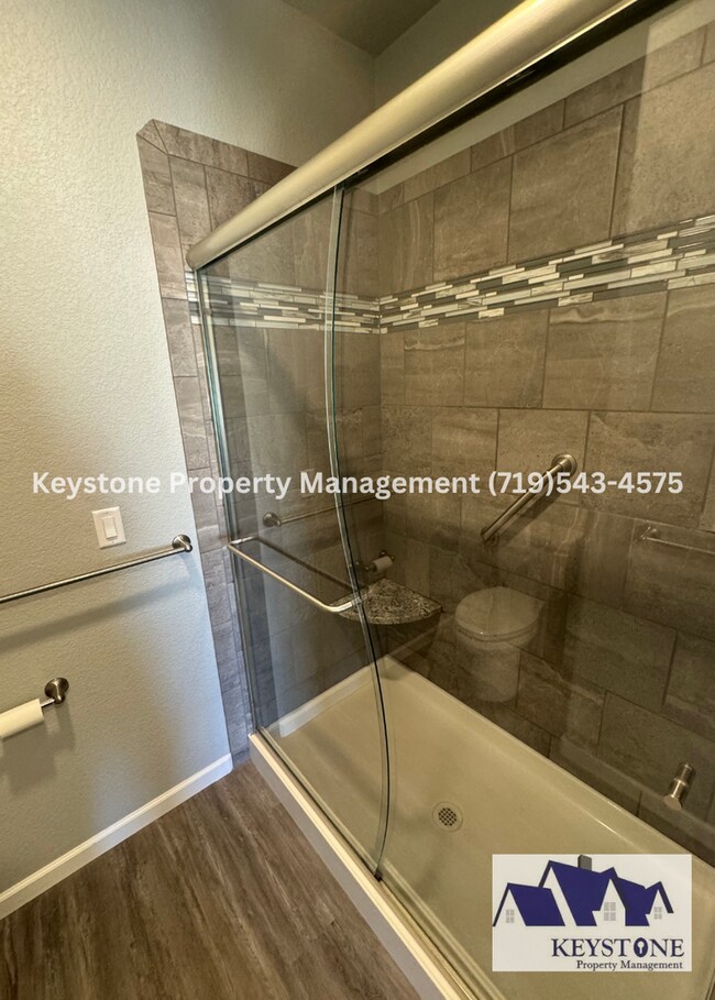 Building Photo - Gated Community - One Level Living  2 Bedr...