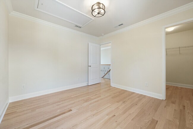 Building Photo - 4109 White Kestrel Dr