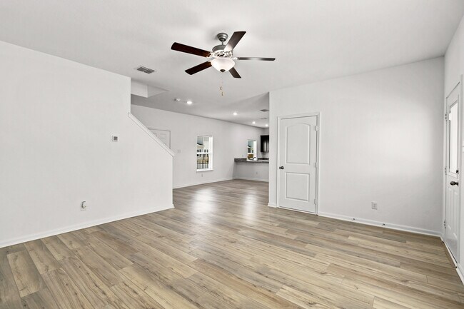 Building Photo - 6009 Cooper Cash