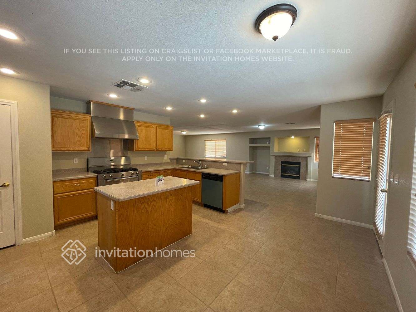 Building Photo - 8104 Marin Pointe Ave