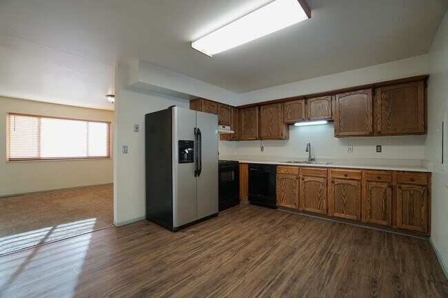 Building Photo - 4750 S Splendid Cir