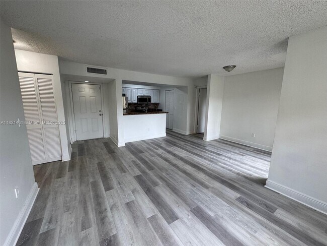 Building Photo - 1269 SW 46th Ave
