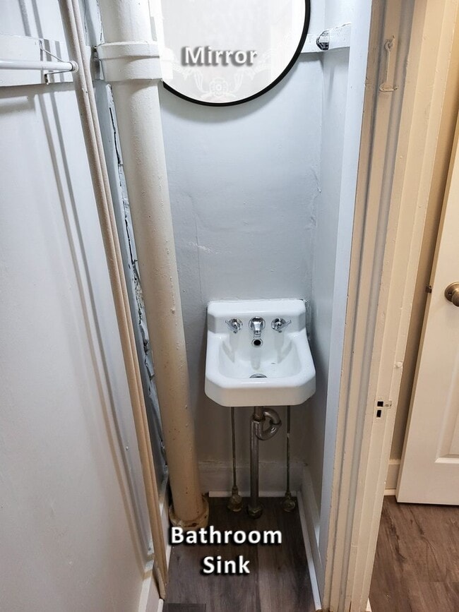 Building Photo - 3 Bedroom 2 Bath Home for Rent!