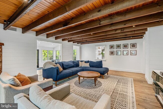 Building Photo - 2406 Upper Ridge Rd