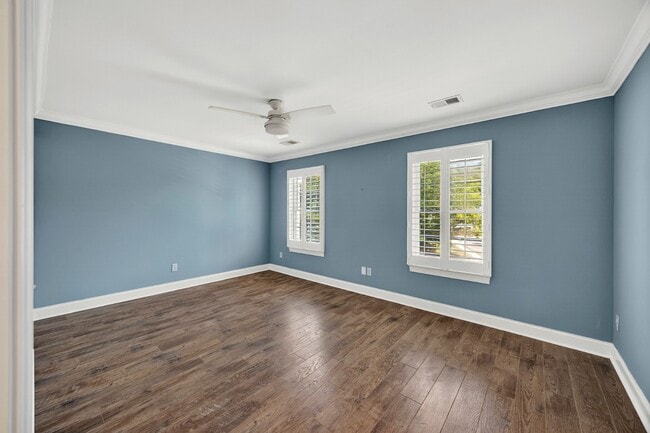 Building Photo - 1939 Chestnut Oak Ln