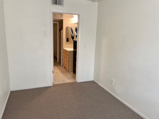 Building Photo - Desirable Pine Creek Condo by CAL POLY, 2 bedroom, 2 Bath + Den and Loft