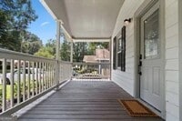 Building Photo - 2265 Dauphine St