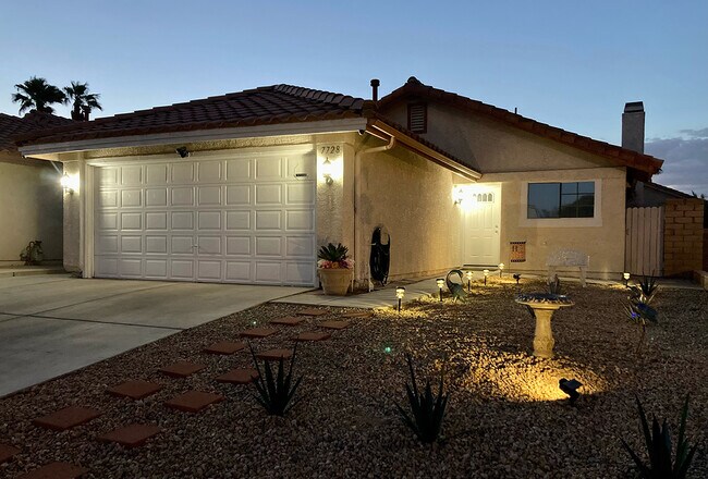Building Photo - 7728 Barbican Ct