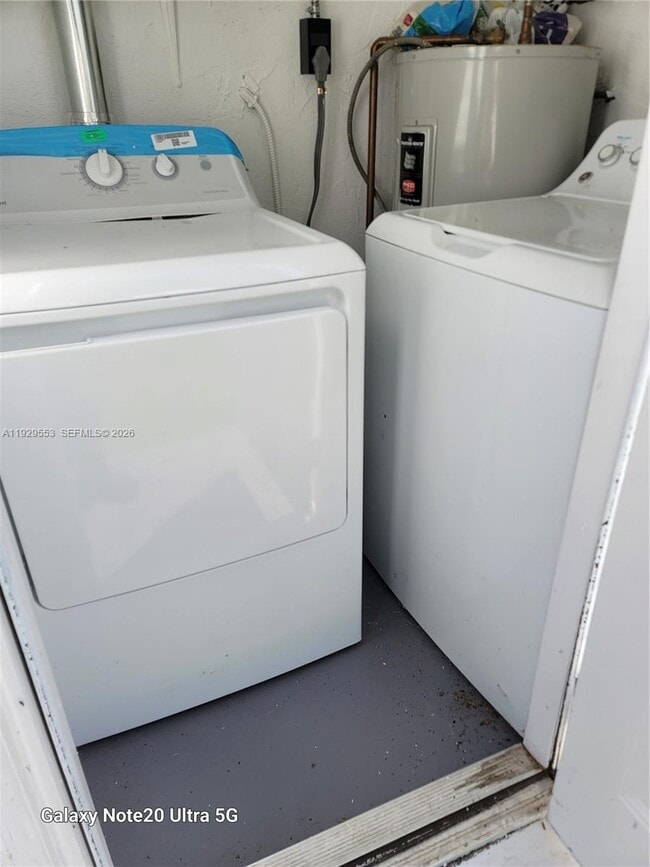 Building Photo - 2149 NE 179th St