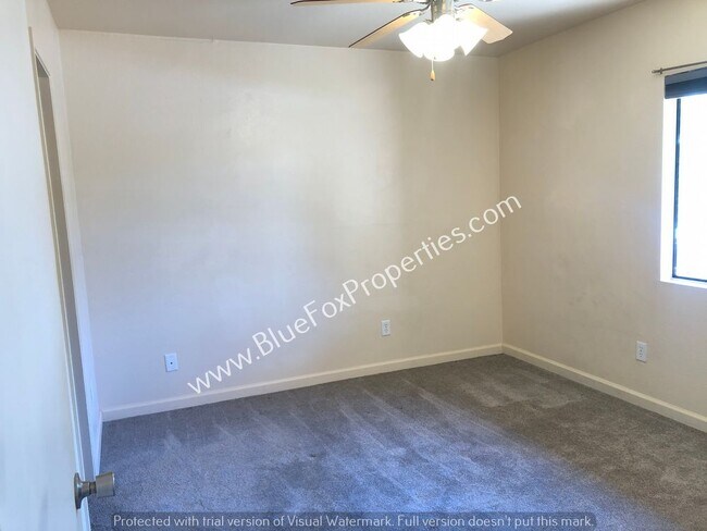 Building Photo - 3357 N Country Club Rd