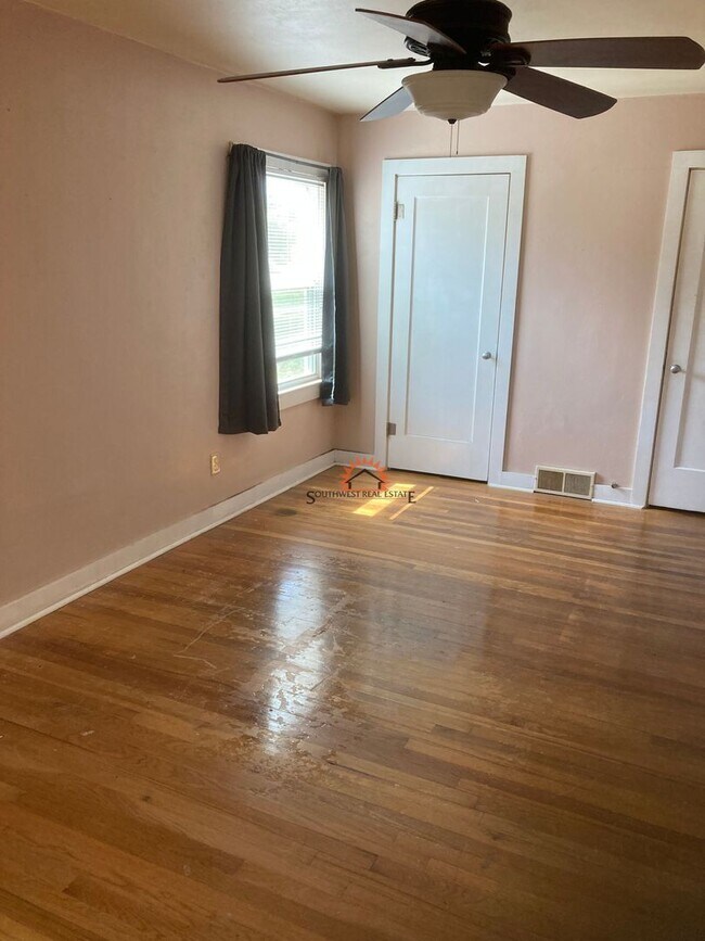 Building Photo - Charming 2 Bed 2 Bath home in Texico