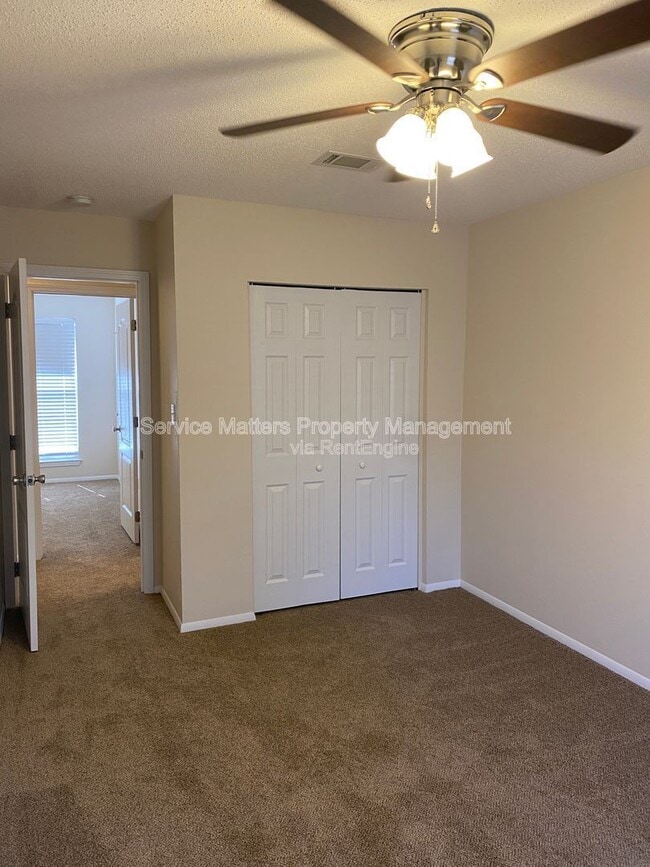 Building Photo - 4211 Ciudad Dr