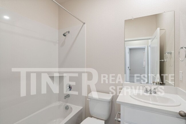 Building Photo - 2401 Longmire Lp