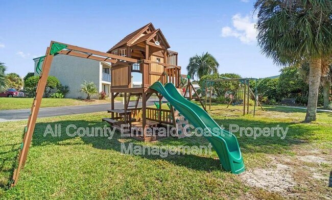 Building Photo - 3755 Scenic Hwy 98