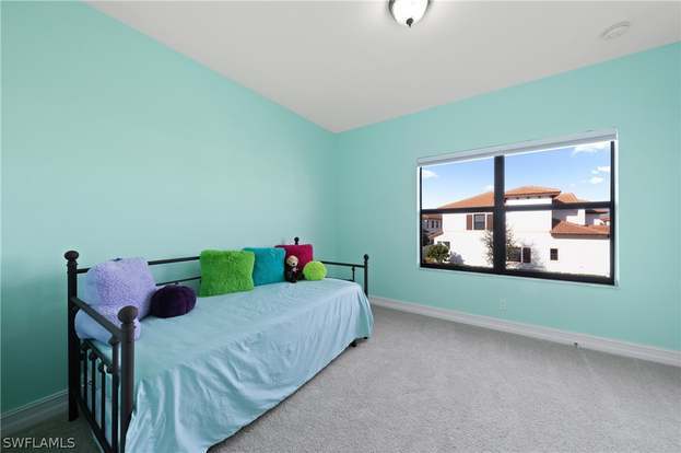Building Photo - 15800 Portofino Springs Blvd