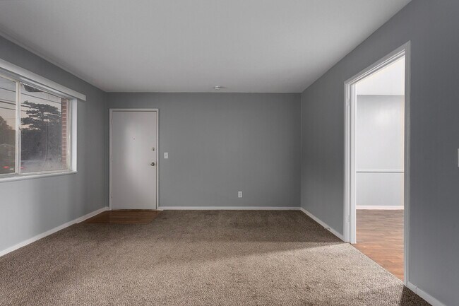 Building Photo - 8700 Wornall Rd