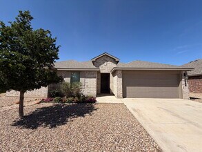 Building Photo - Beautiful 4 Bedroom 2 Bath Home in Wollforth!