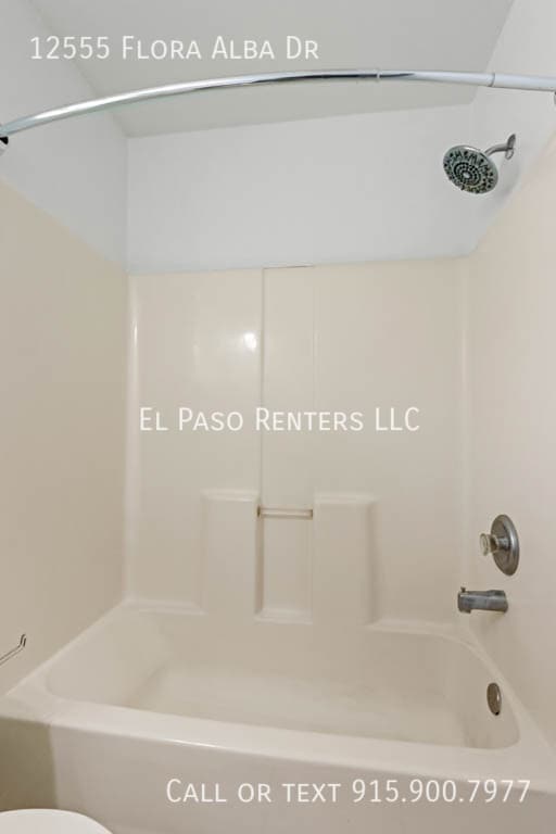 Building Photo - 12555 Flora Alba Dr