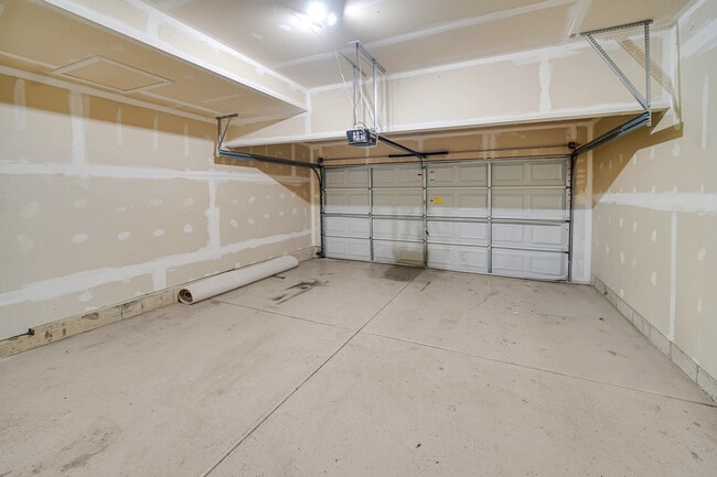 Building Photo - 1243 Waverly Dr