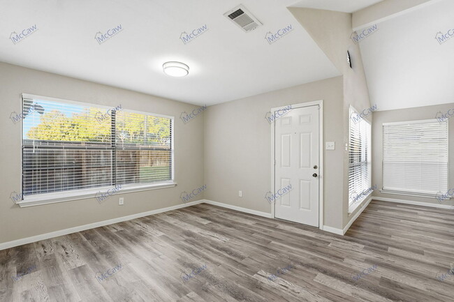 Building Photo - 2218 Prairie Creek Trail