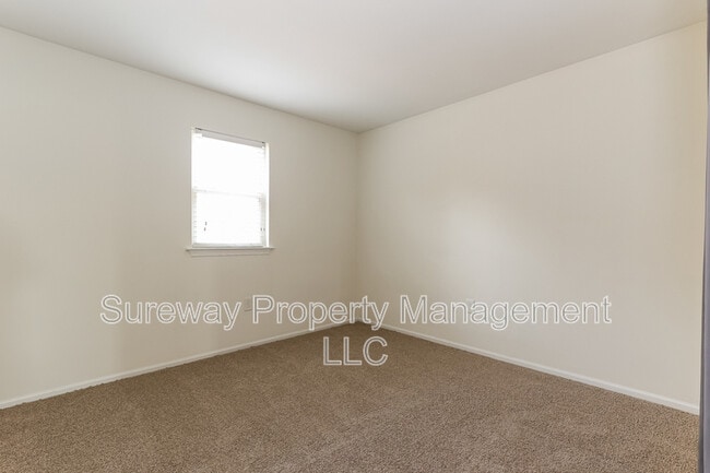 Building Photo - 505 Corinthian Ave