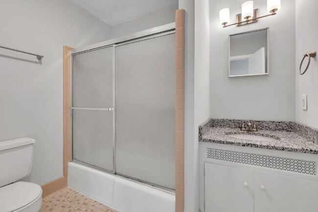 Building Photo - Spacious 3 Bedroom, 2 Bath Home with Dual Living Areas & Energy-Saving Solar Panels! $1900/mo rent