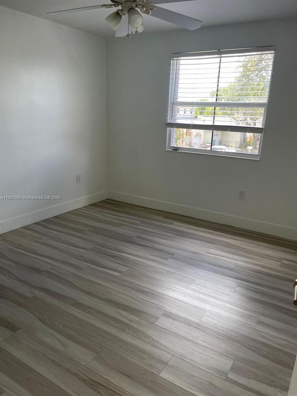 Building Photo - 7030 SW 41st Pl