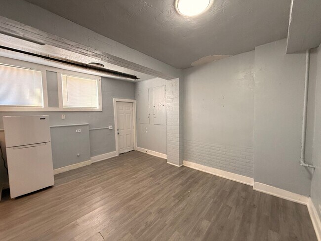 Building Photo - 1767 S Broadway