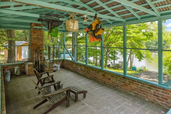 Building Photo - 4116 Tuffy Ln