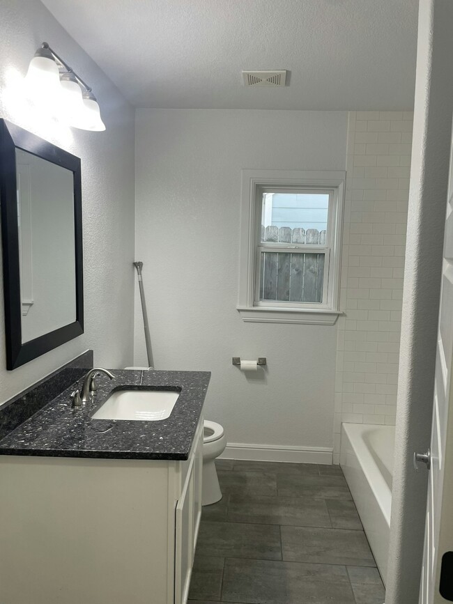 Building Photo - 4217 Curzon Ave