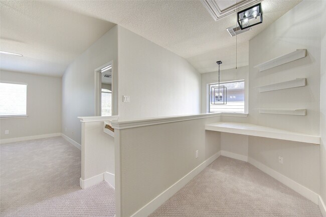 Building Photo - 6323 Richland Hills Dr