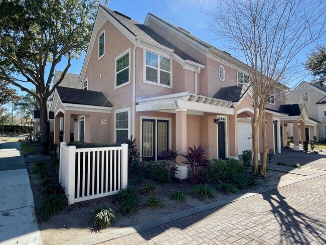 Building Photo - Hampton's West 1 Bed /1 Bath