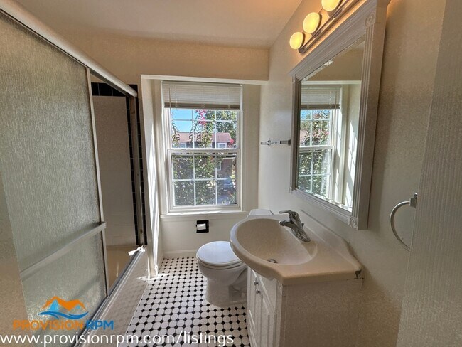 Building Photo - 1890 Arwell Ct