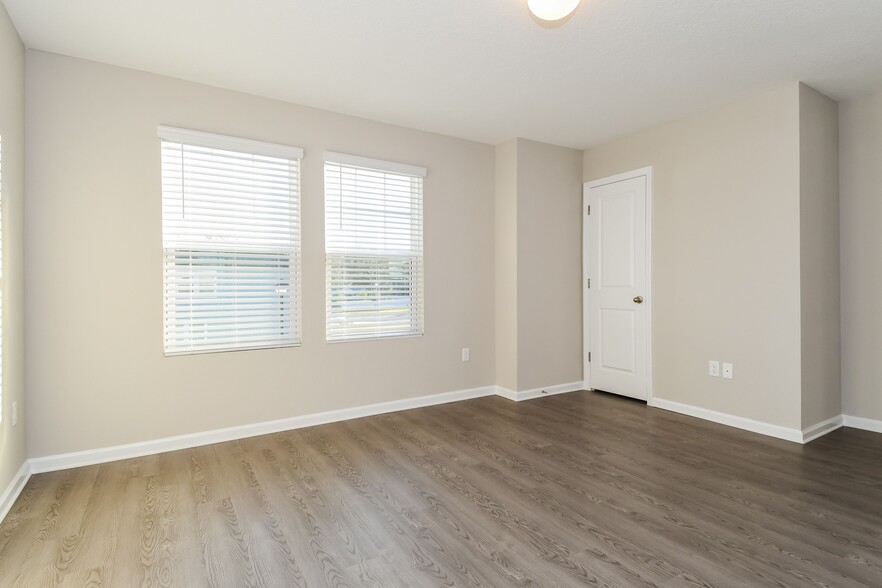 Building Photo - 783 Henley Ct